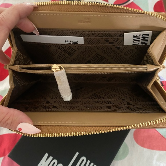 Love Moschino Wallet - Picture 2 of 3